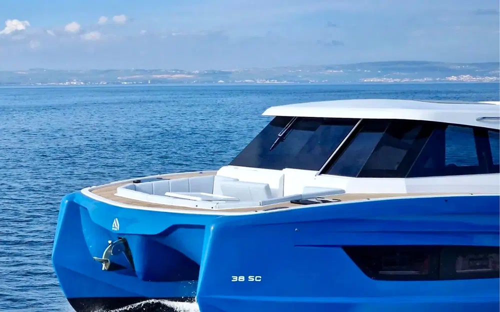 slider 15 Aventura Catamarans 38 Sc