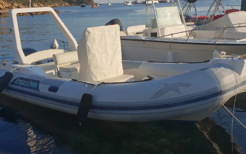 slider 0 Capelli Tempest 600