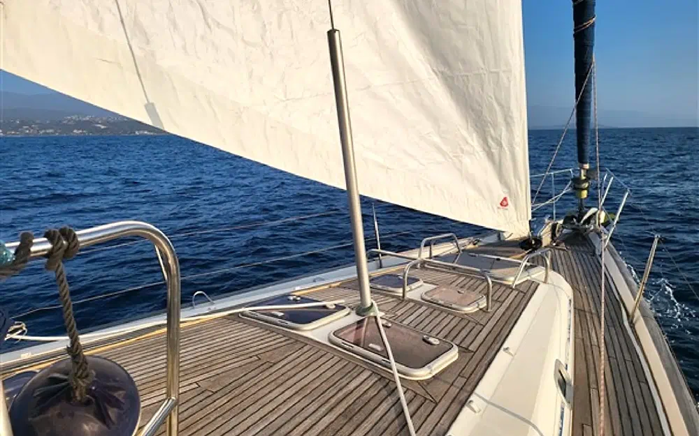 slider 5 Beneteau  50