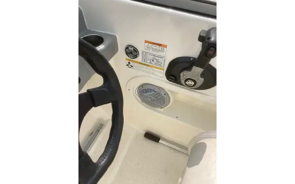 slider 12 Bayliner  642 CU