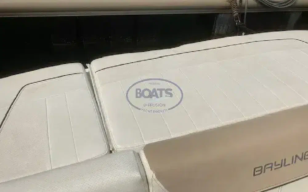 slider 4 Bayliner  642 CU