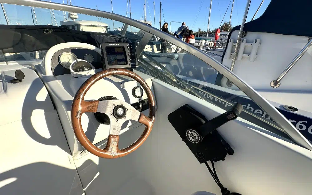 slider 9 Beneteau Flyer 570 Cabine