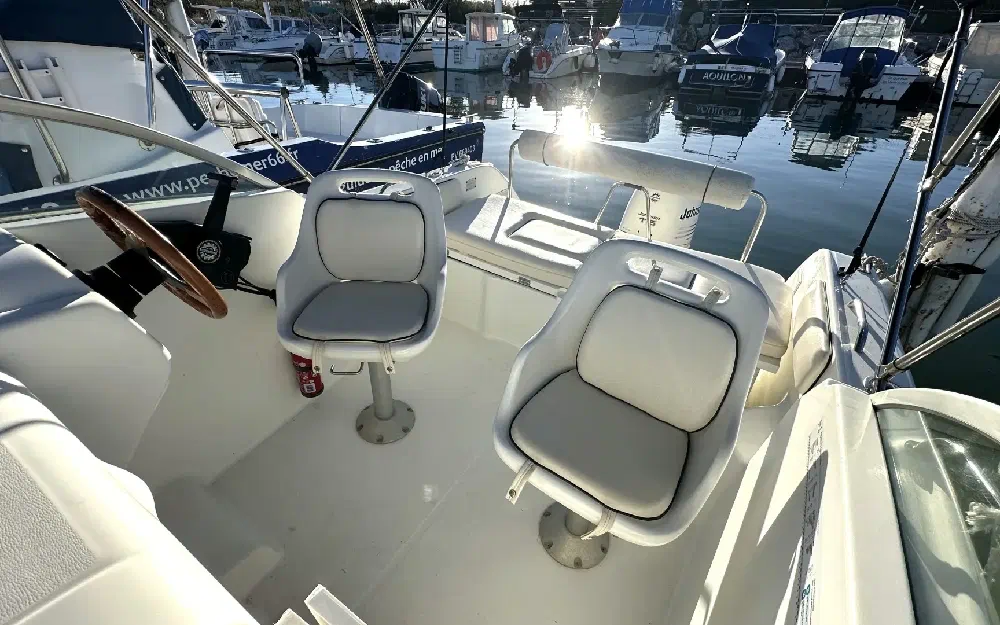 slider 3 Beneteau Flyer 570 Cabine