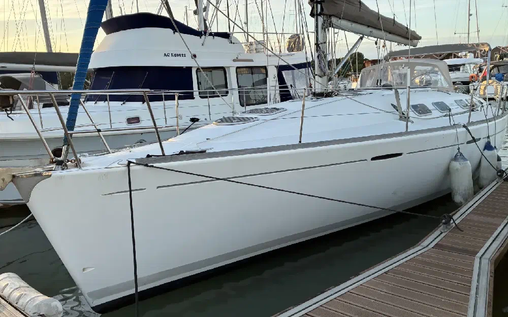 slider 1 Beneteau First 42 S7