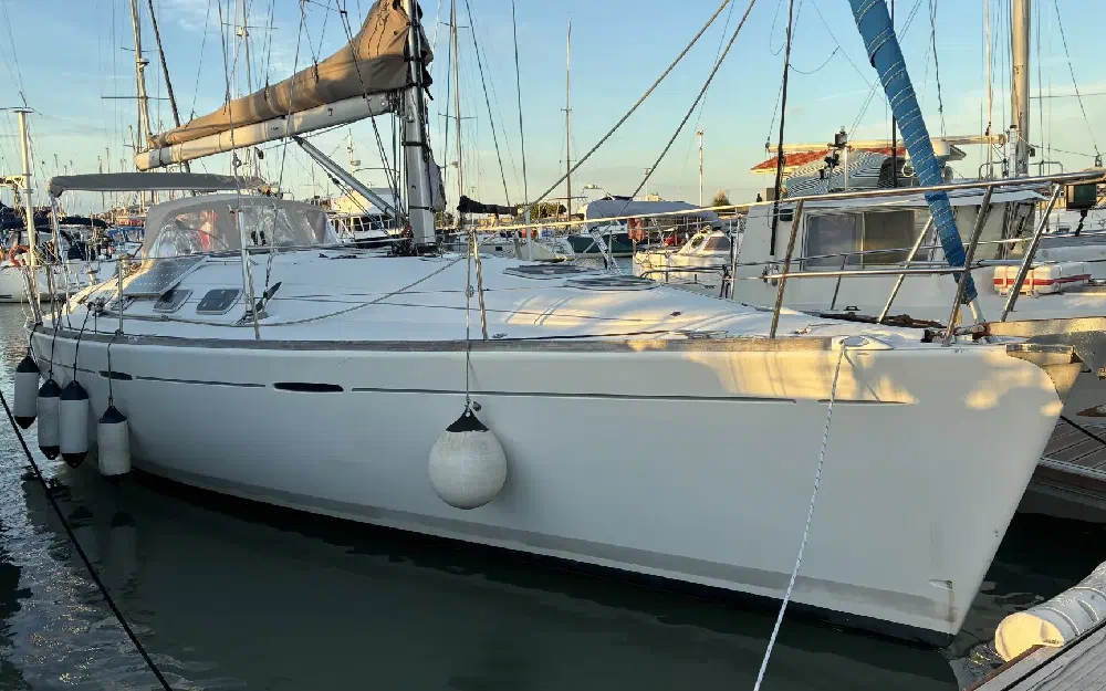 slider 2 Beneteau First 42 S7
