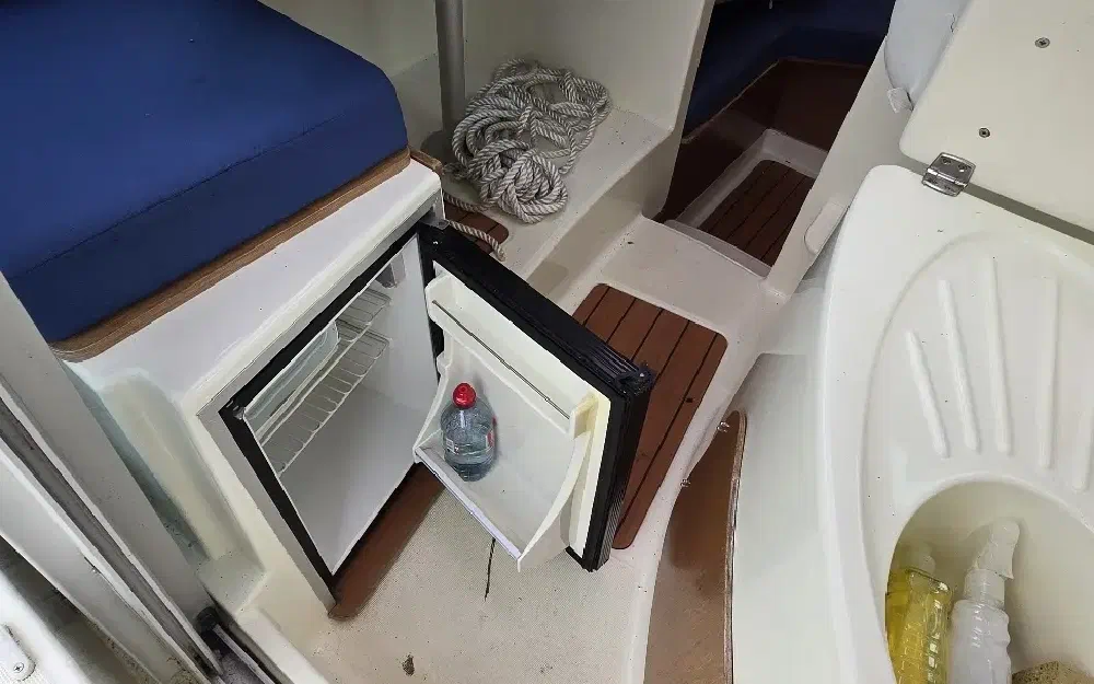 slider 10 Jeanneau Merry Fisher 725