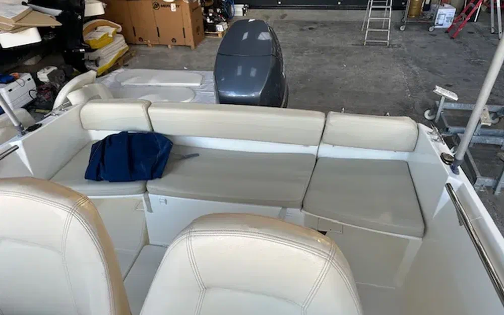 slider 4 Jeanneau Cap Camarat 555