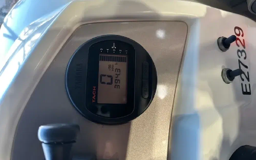 slider 8 Jeanneau Cap Camarat 555 CC