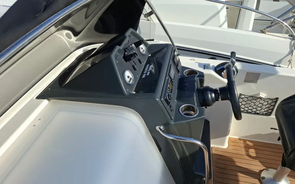 slider 9 Quicksilver Activ 755 Sundeck