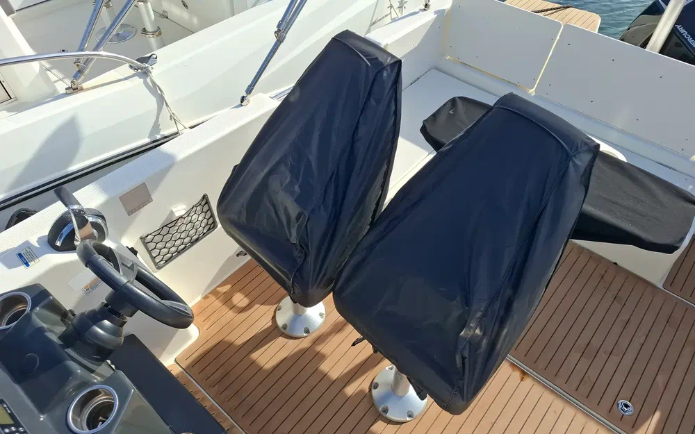 slider 6 Quicksilver Activ 755 Sundeck