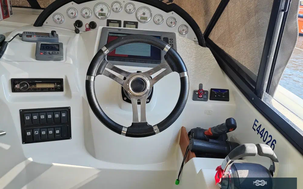 slider 10 Beneteau Antares 36