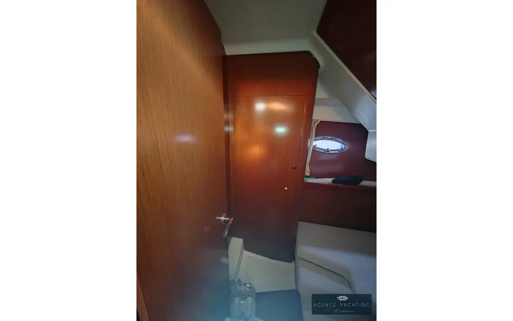 slider 15 Beneteau Antares 36