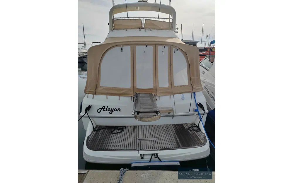 slider 1 Beneteau Antares 36
