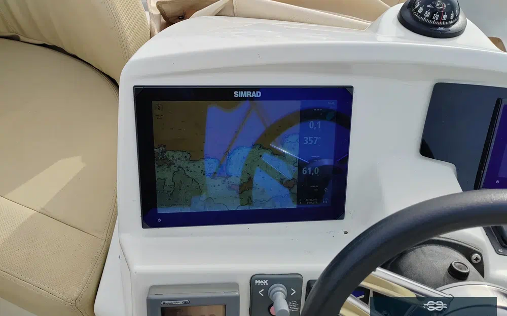 slider 19 Beneteau Antares 36