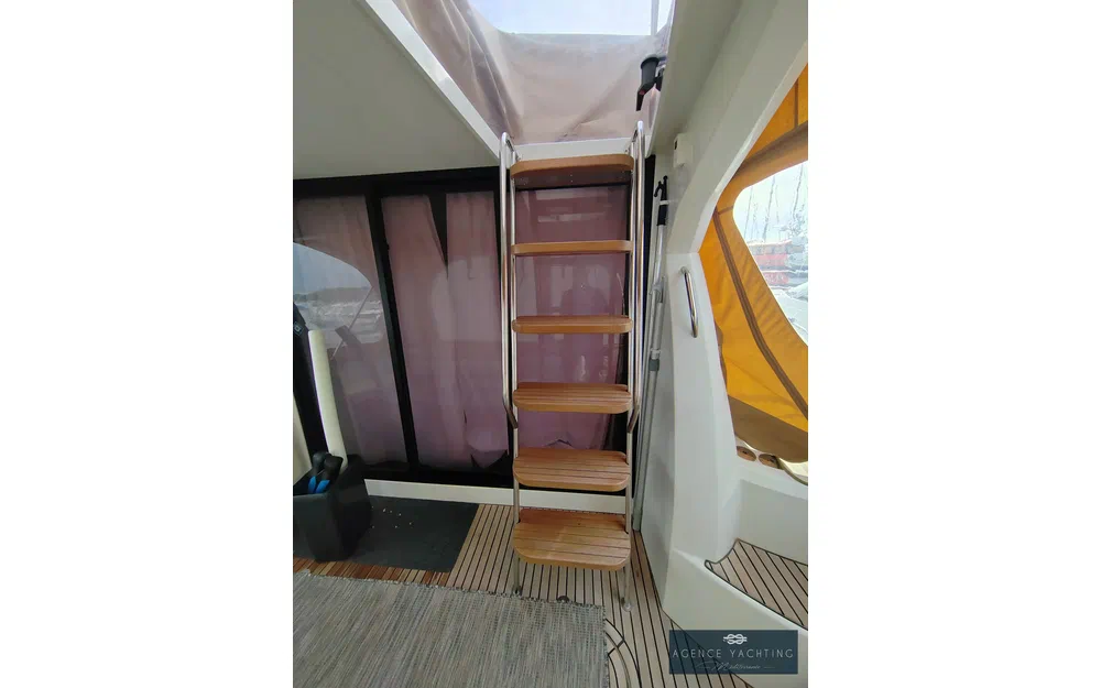 slider 4 Beneteau Antares 36