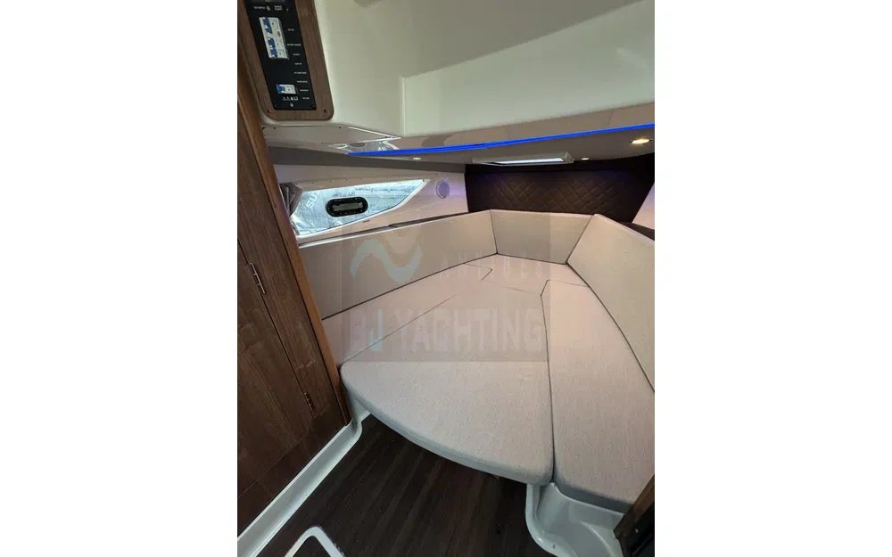 slider 11 Quicksilver Activ 875 Sundeck