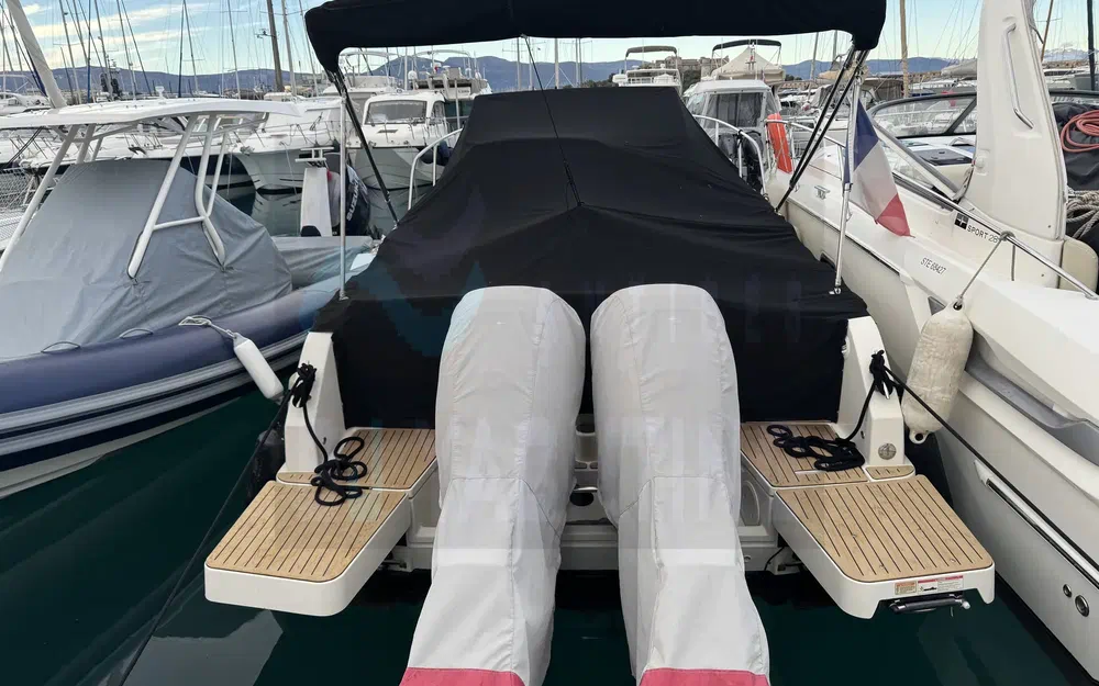 slider 4 Quicksilver Activ 875 Sundeck