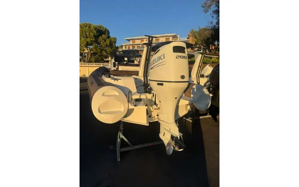 slider 4 Brig EAGLE 6.7 hypalon