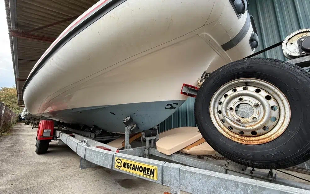 slider 27 BWA Sport 22 GT