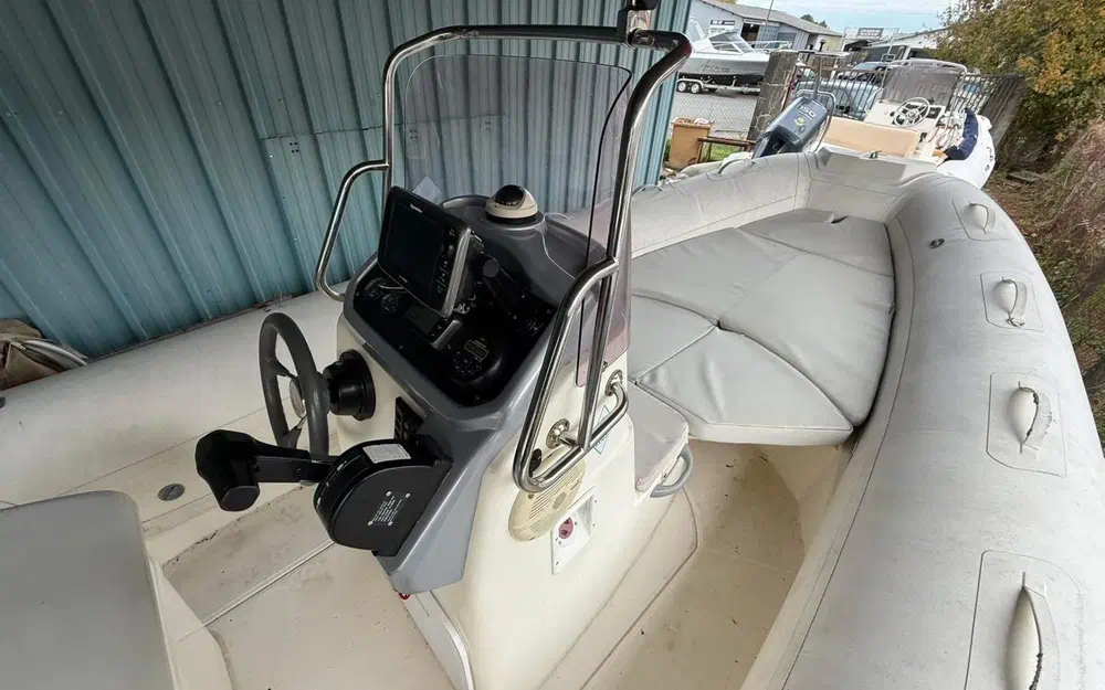 slider 4 BWA Sport 22 GT