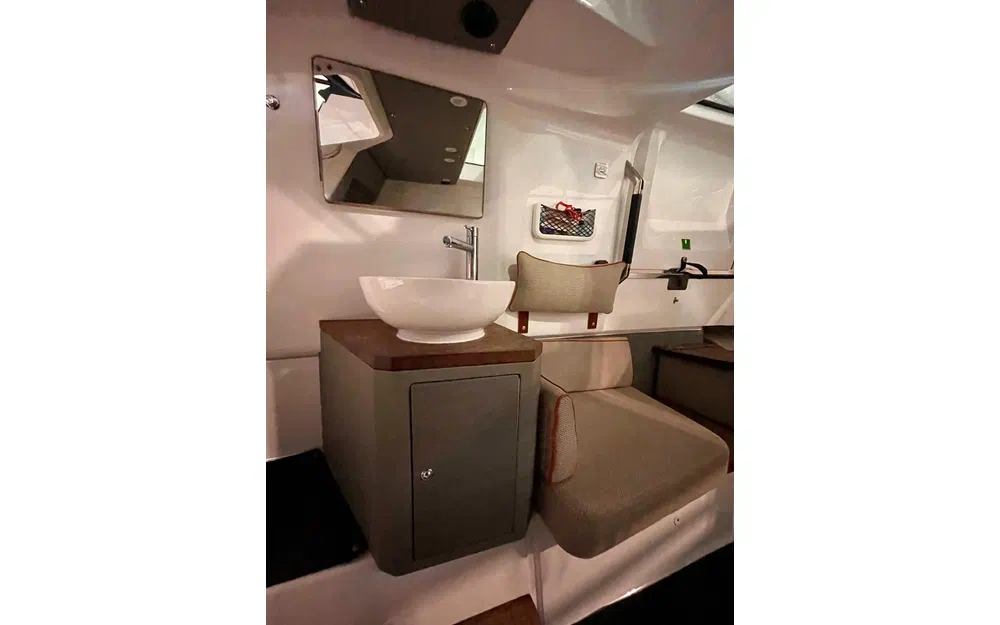 slider 11 Axopar  37 Suntop