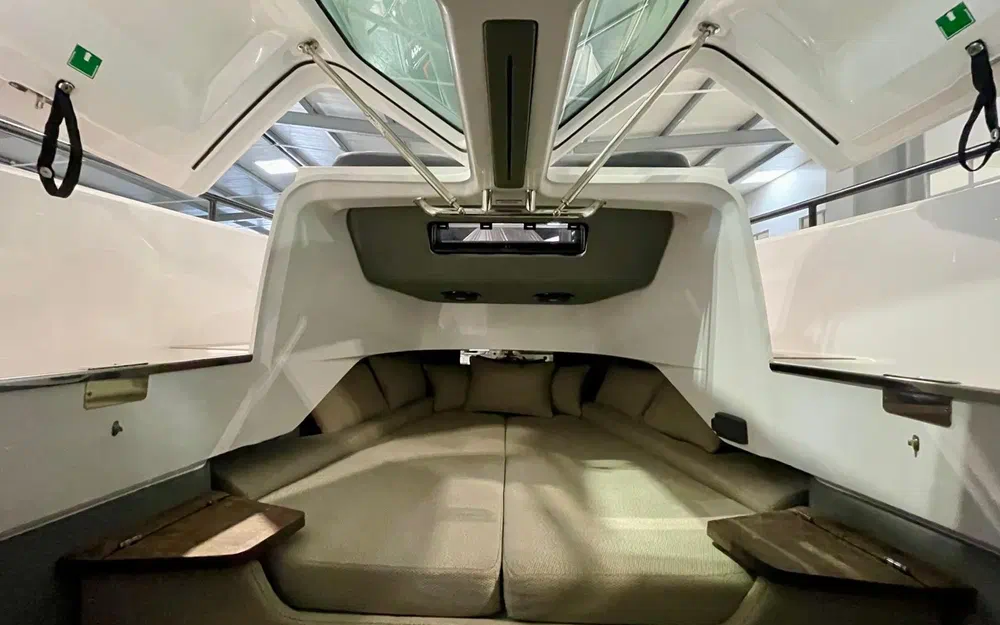 slider 8 Axopar  37 Suntop