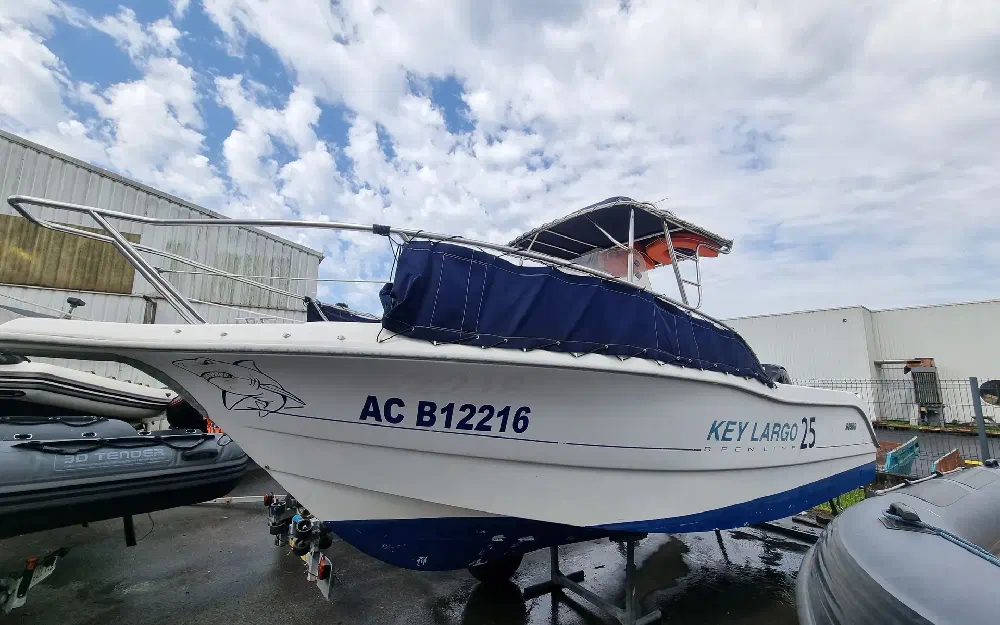 slider 1 Sessa Marine Key Largo 25