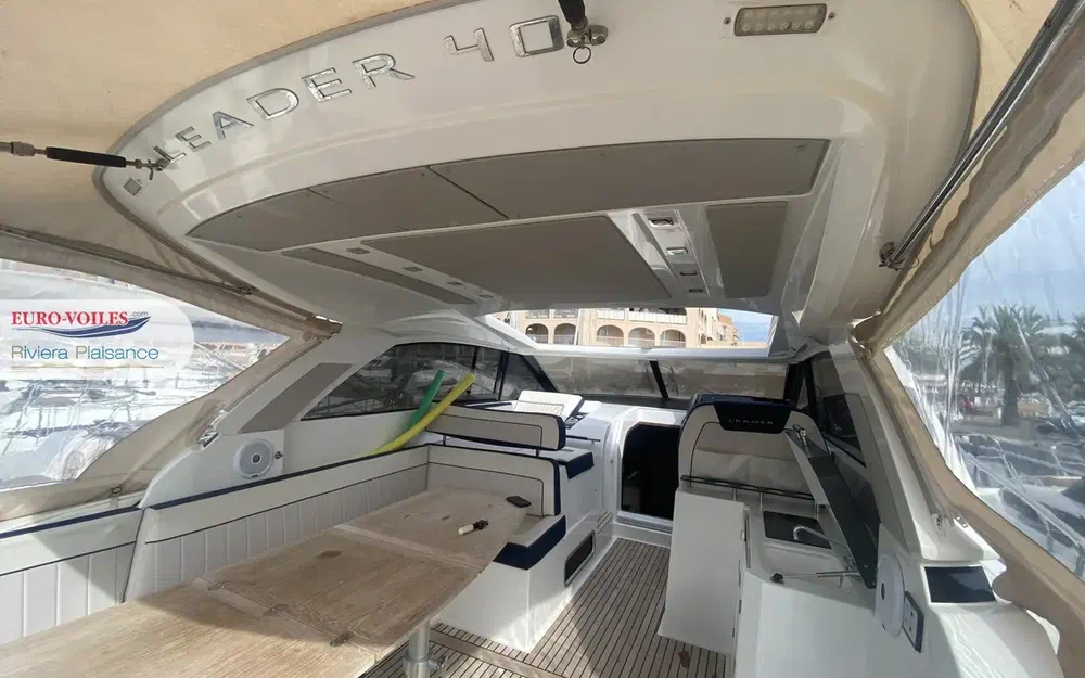 slider 2 Jeanneau Leader 40