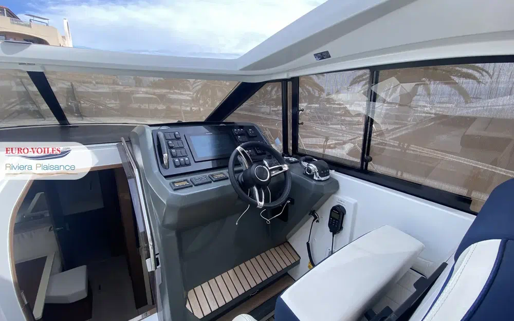 slider 3 Jeanneau Leader 40