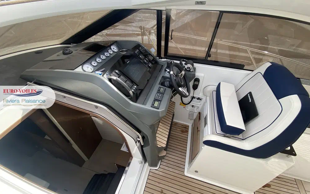 slider 7 Jeanneau Leader 40