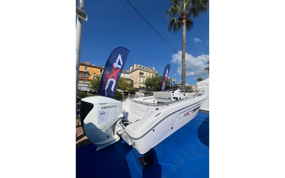 slider 1 Honda 4XC H22CC