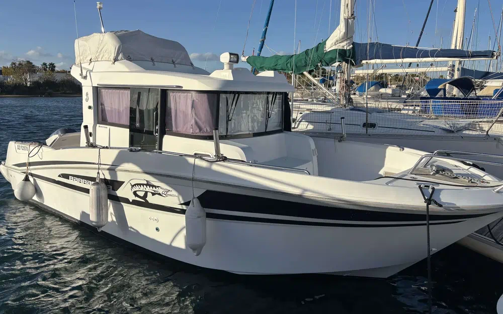 slider 0 Beneteau Barracuda 9