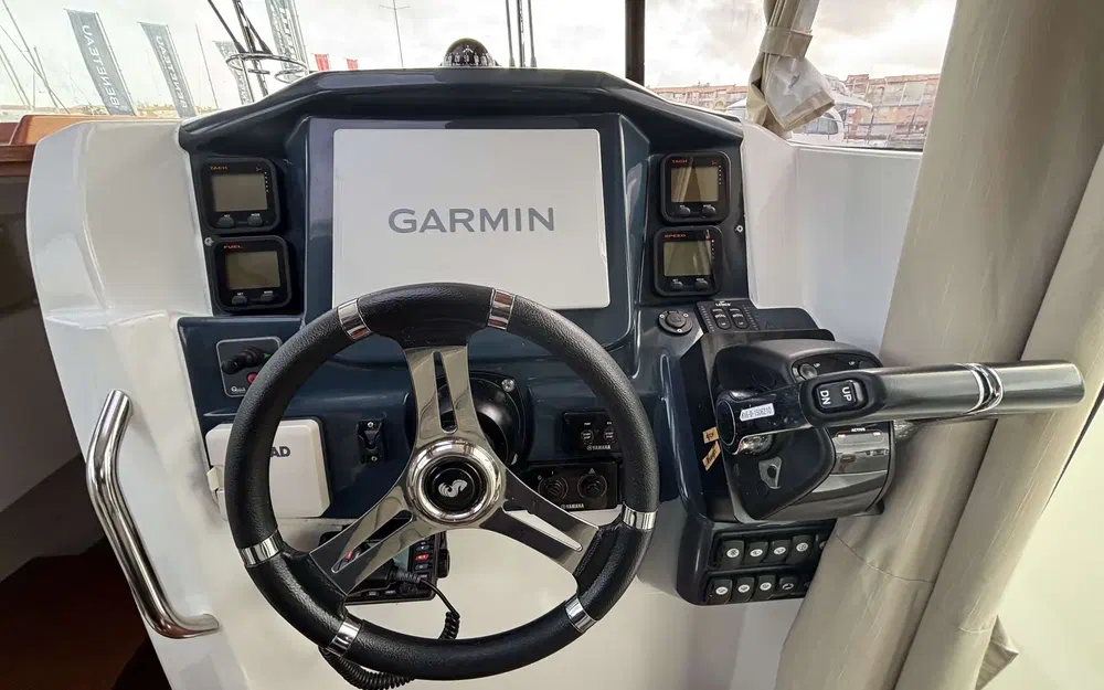 slider 15 Beneteau Barracuda 9