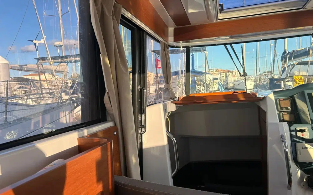 slider 6 Beneteau Barracuda 9