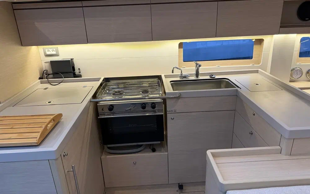 slider 12 Beneteau Oceanis 51.1