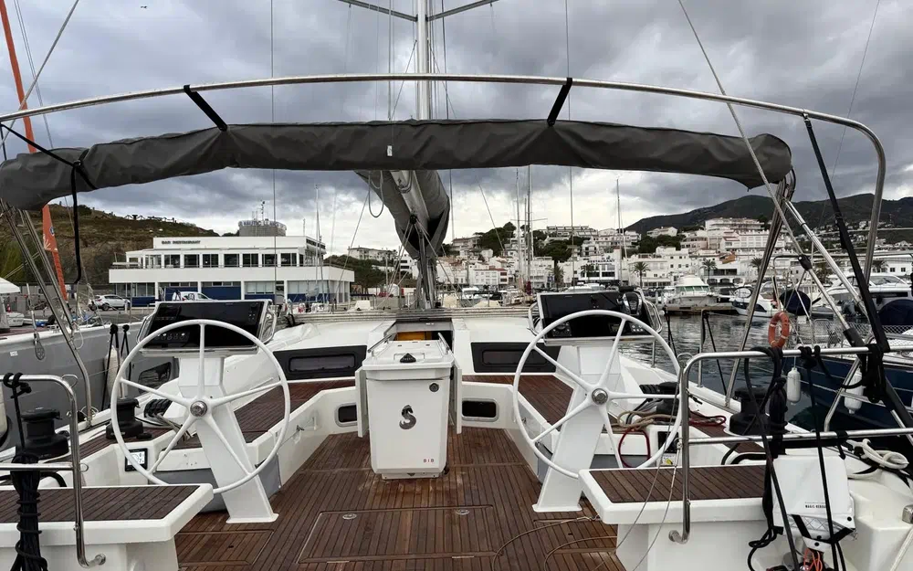 slider 2 Beneteau Oceanis 51.1