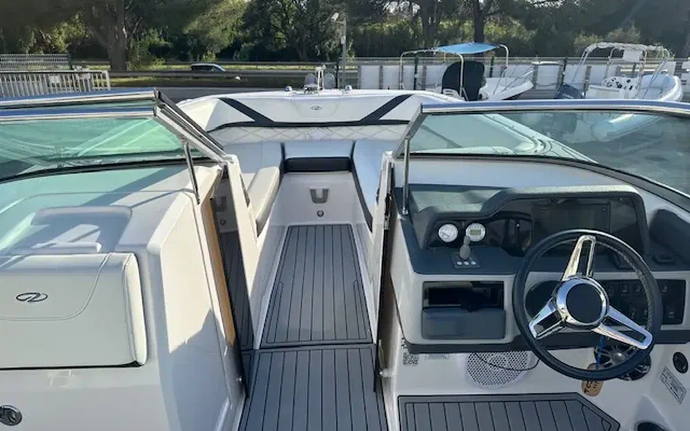 slider 10 Regal  26 Fasdeck