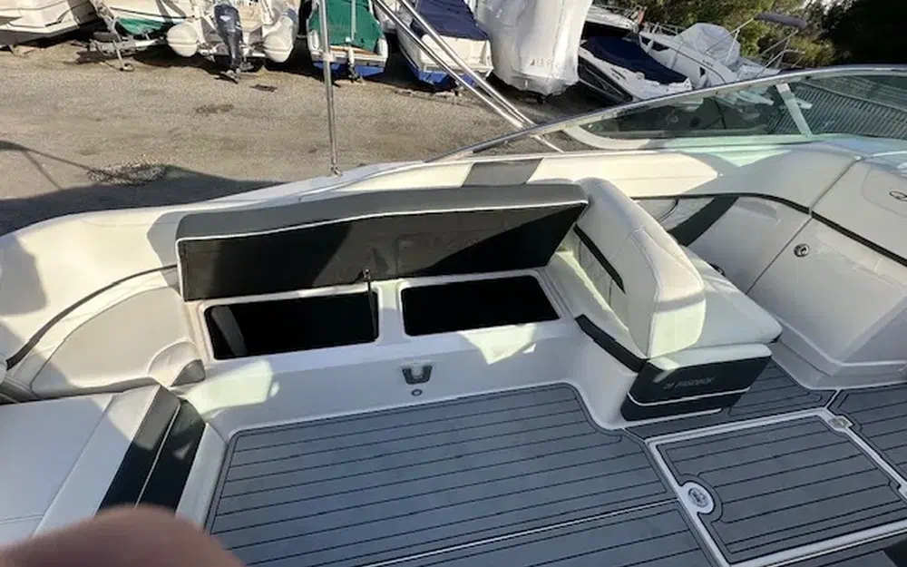 slider 24 Regal  26 Fasdeck