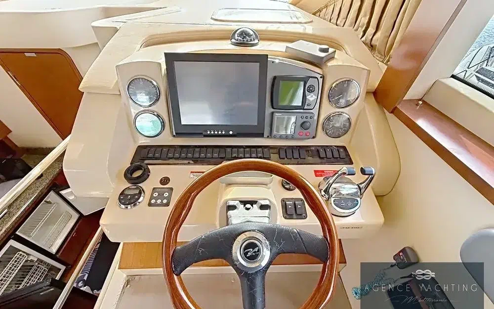 slider 15 Sea Ray  375 Sedan Bridge