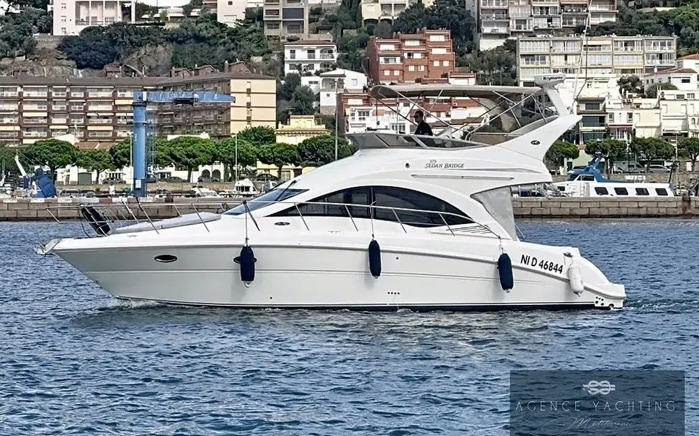 slider 1 Sea Ray  375 Sedan Bridge