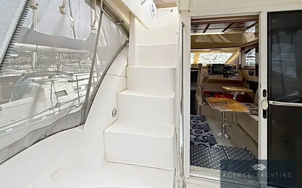 slider 6 Sea Ray  375 Sedan Bridge