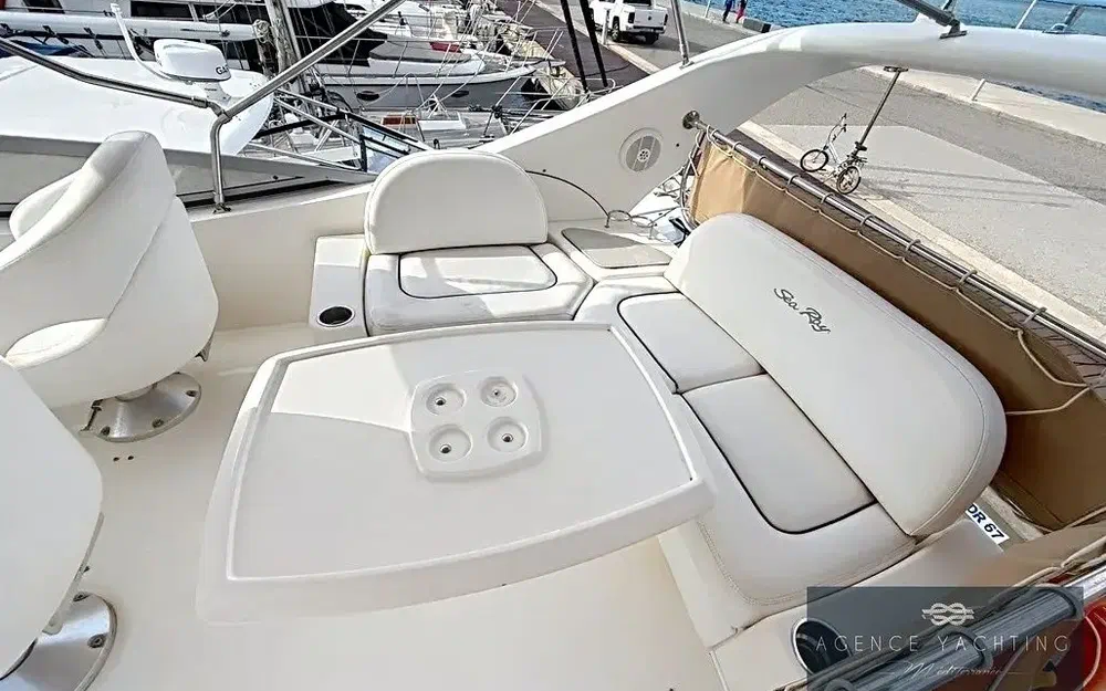 slider 7 Sea Ray  375 Sedan Bridge