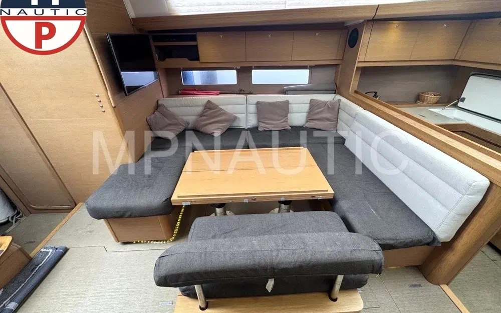 slider 11 Dufour 500 Grand Large