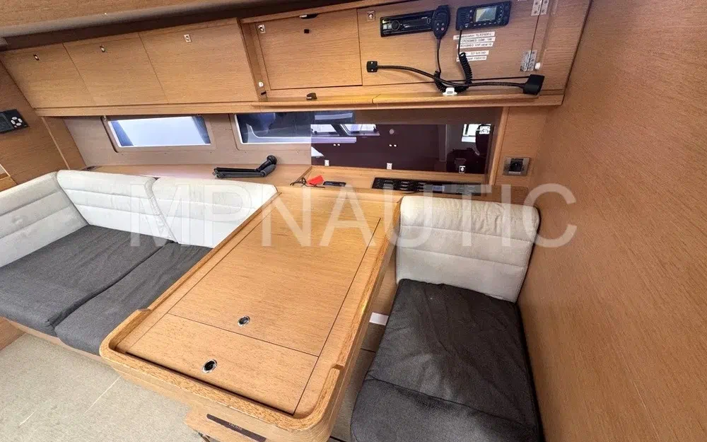 slider 12 Dufour 500 Grand Large