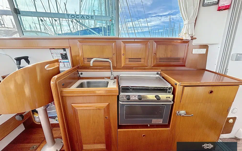 slider 3 Beneteau Antares 10.80