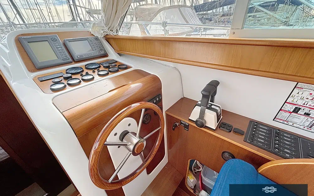 slider 6 Beneteau Antares 10.80