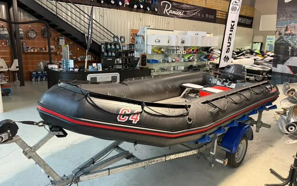 slider 1 Zodiac Bombard Commando C4