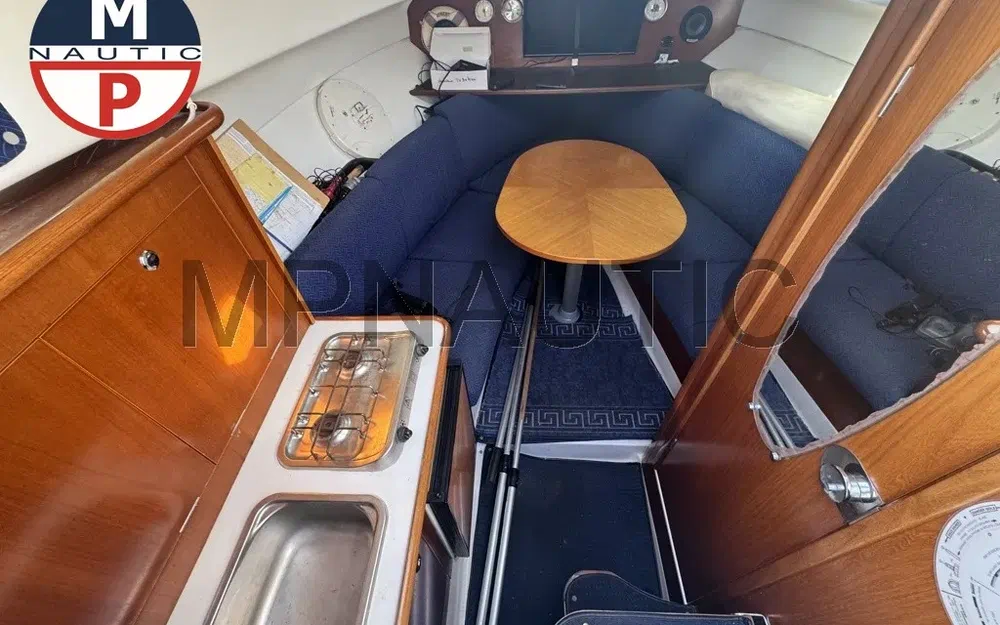 slider 9 Beneteau Flyer 701