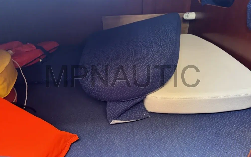 slider 10 Beneteau Flyer 701