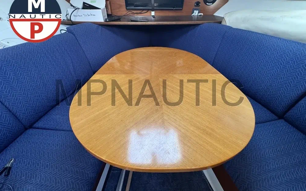 slider 10 Beneteau Flyer 701